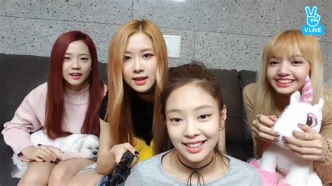 blackpink nude|Moments when BLACKPINK members stunned us with their bare。